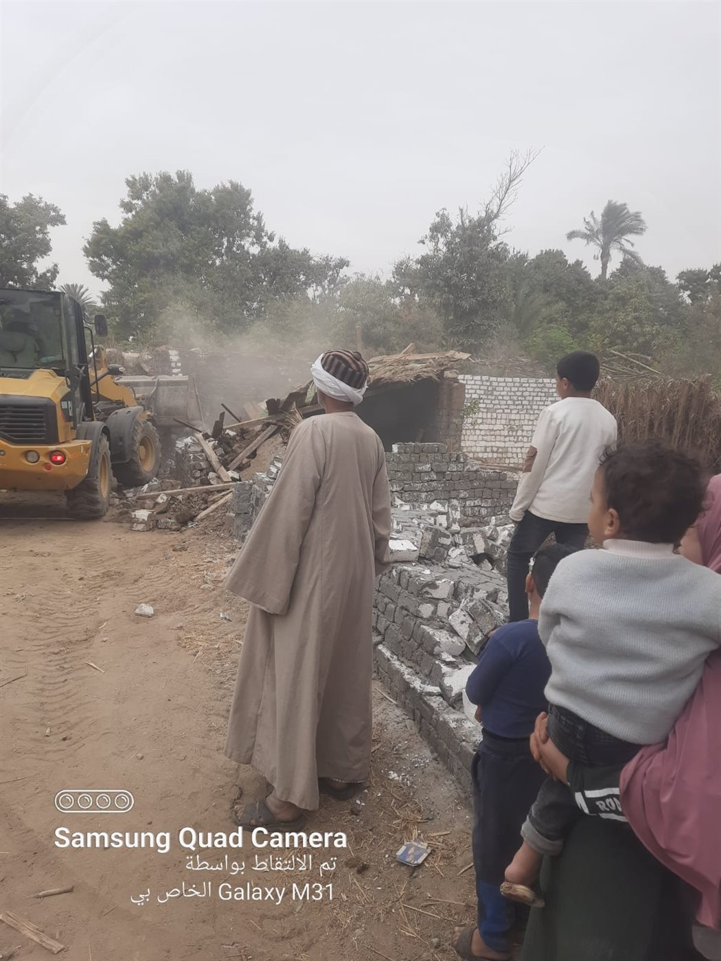 محافظ الفيوم: إزالة 71 حالة تعدٍ بالبناء المخالف على أملاك الدولة والأراضي الزراعية وداخل الحيز العمراني خلال إجازة عيد الفطر المبارك