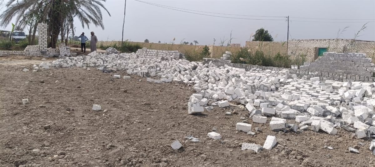 المزرعة مرخصة ومستأجرة لمستثمر سعودى... إزالها باللودر على البط بقرية الناصرية