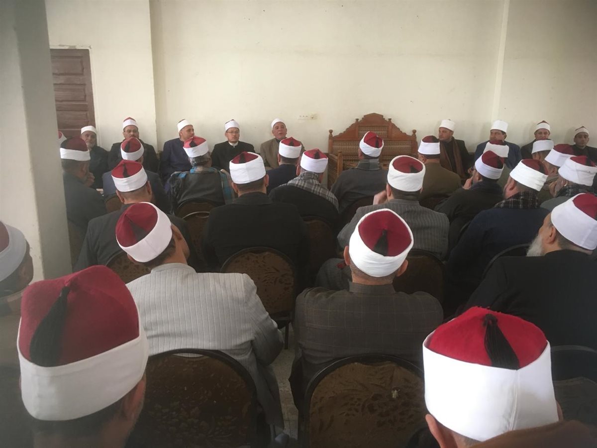 مدير أوقاف الفيوم يجتمع بمديري الإدارات لمناقشة الانضباط الدعوي والإداري وترشيد الكهرباء