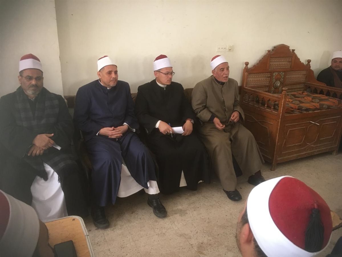 مدير أوقاف الفيوم يجتمع بمديري الإدارات لمناقشة الانضباط الدعوي والإداري وترشيد الكهرباء