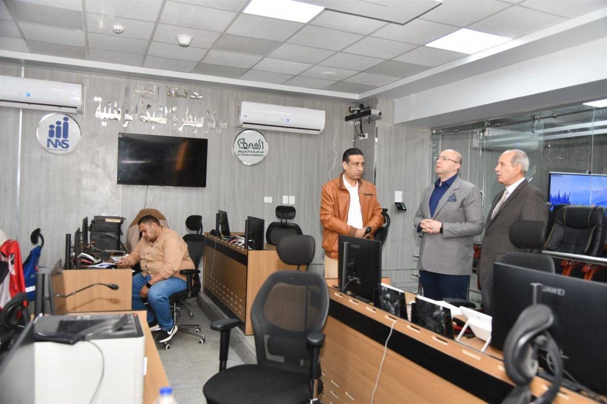 محافظ الفيوم يتابع مع الأجهزة التنفيذية جهود مواجهة تداعيات الطقس ورفع تراكمات الأمطار