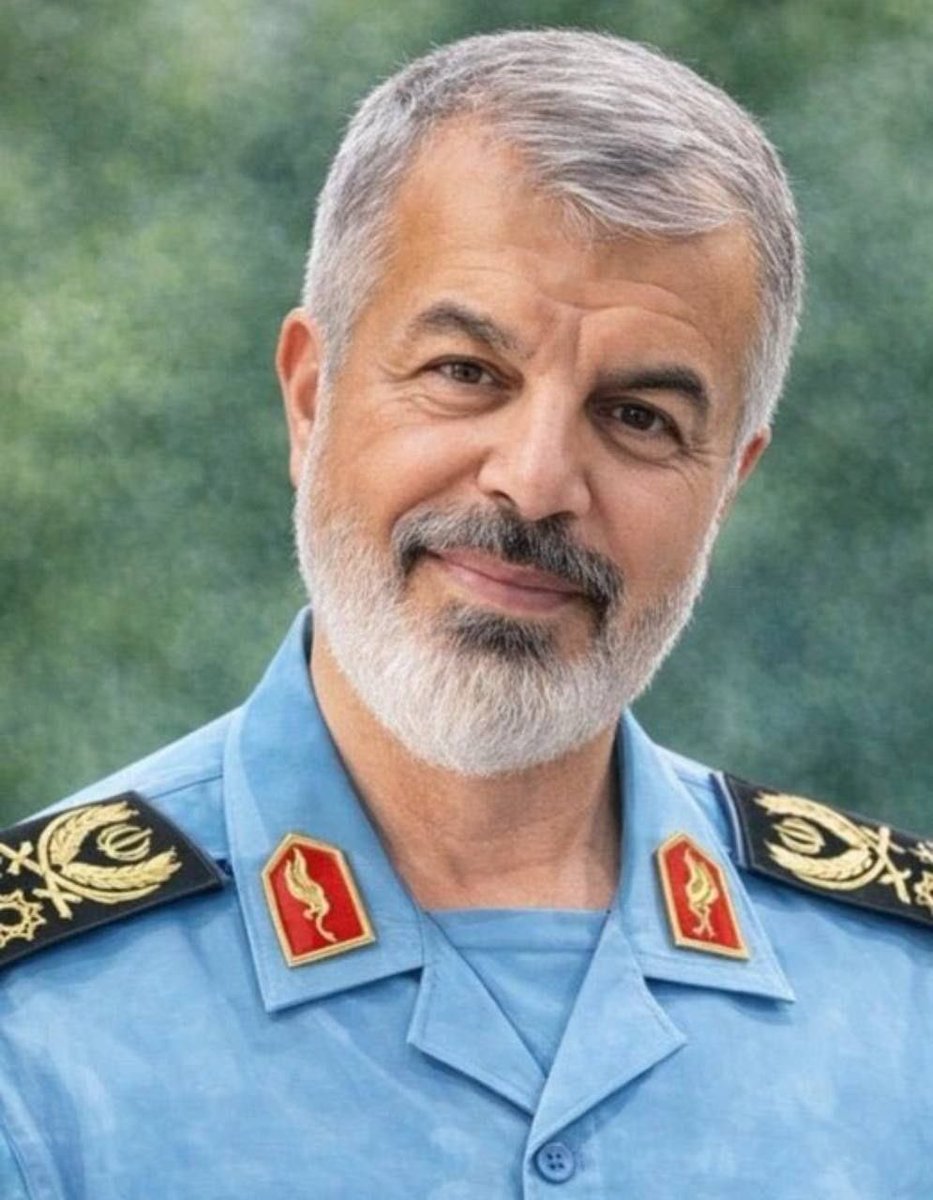 اللواء جمشيد إسحاقي قائد مقر قيادة النفط الإيرانية