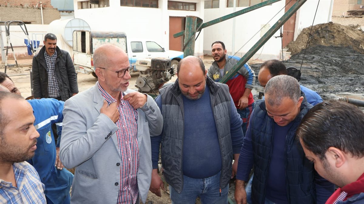 رئيس مياه الفيوم يتفقد محطة معالجة الصرف الصحي بقحافة للتأكد من جاهزيتها لأستقبال مياه الأمطار