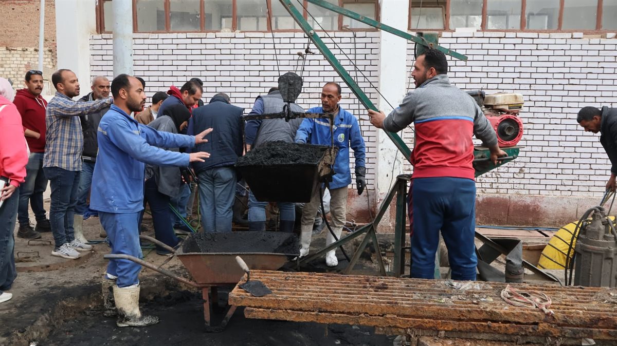 رئيس مياه الفيوم يتفقد محطة معالجة الصرف الصحي بقحافة للتأكد من جاهزيتها لأستقبال مياه الأمطار
