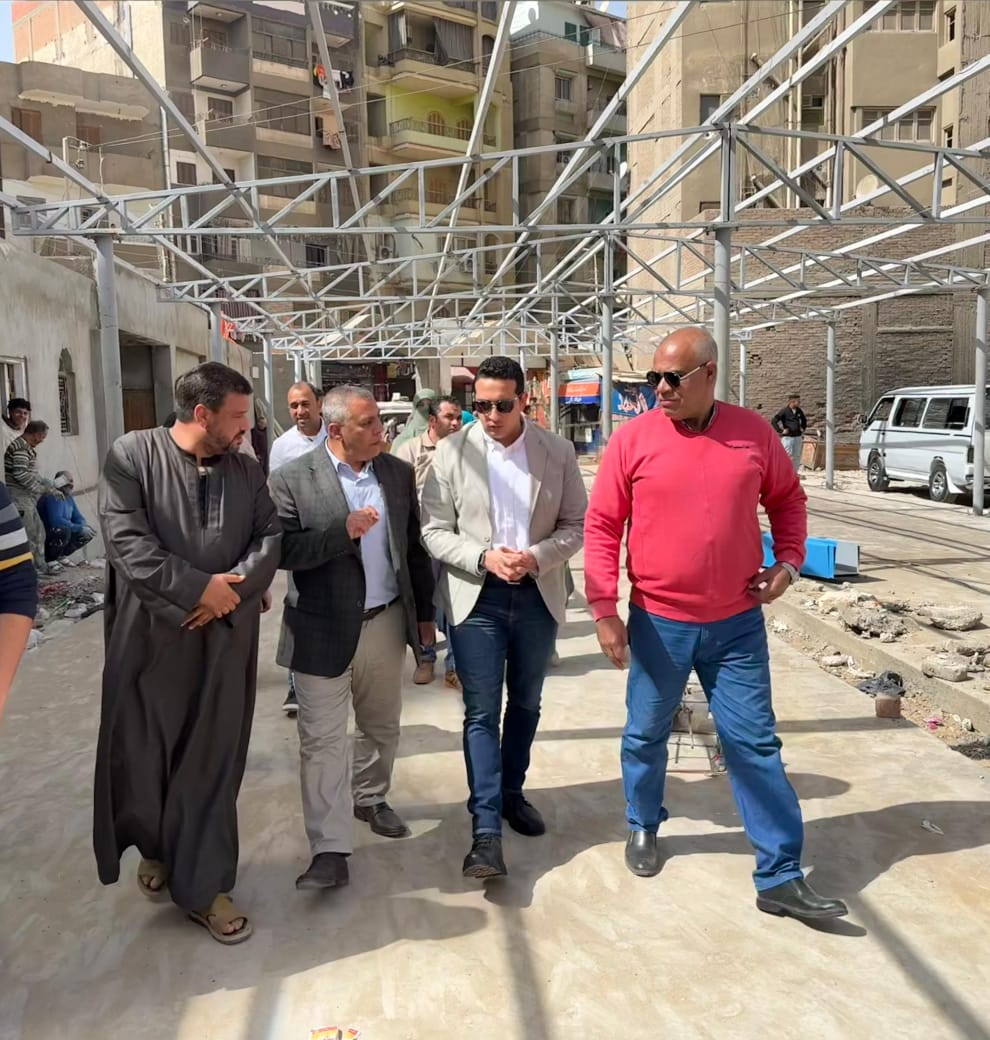 نائب محافظ الفيوم يتفقد مشروعات تطوير المواقف بالمدينة