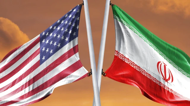 <strong>أمريكا وإيران</strong>