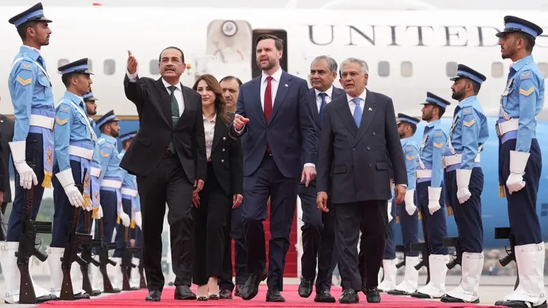 <strong>وصول الوفد الأمريكي</strong>