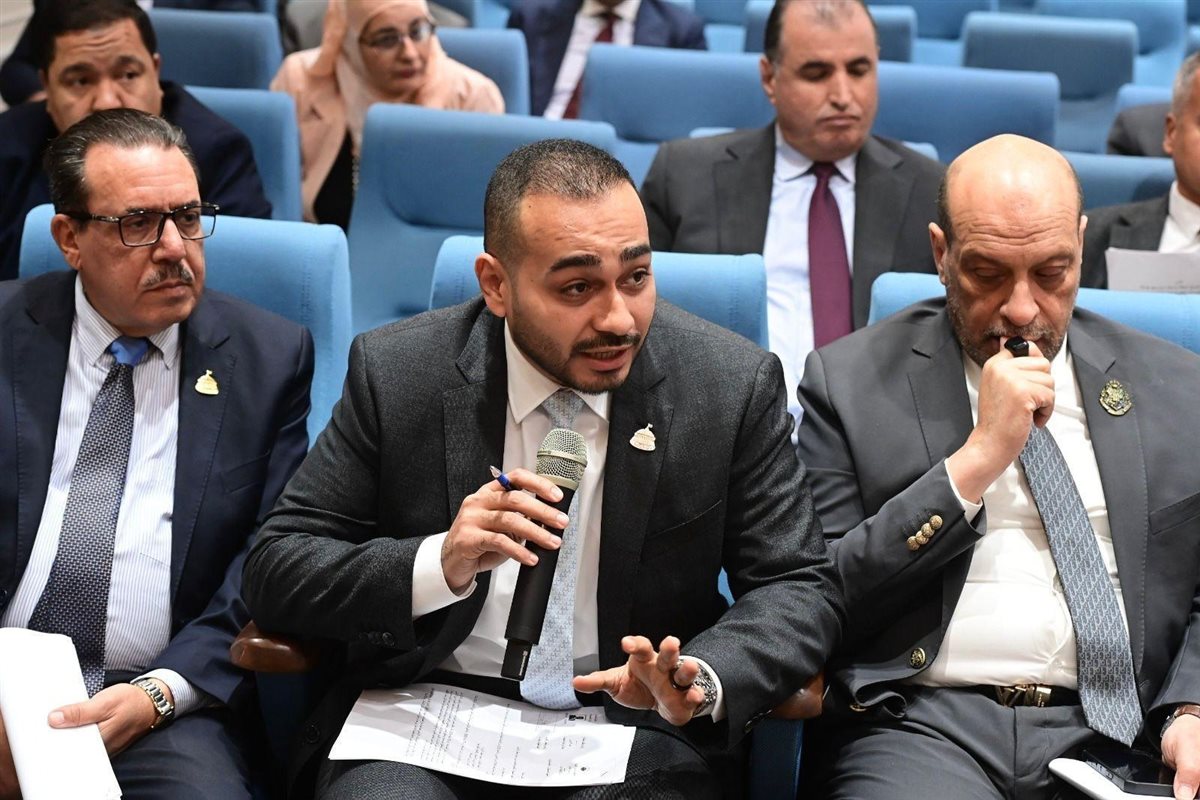 النائب أحمد ناصر