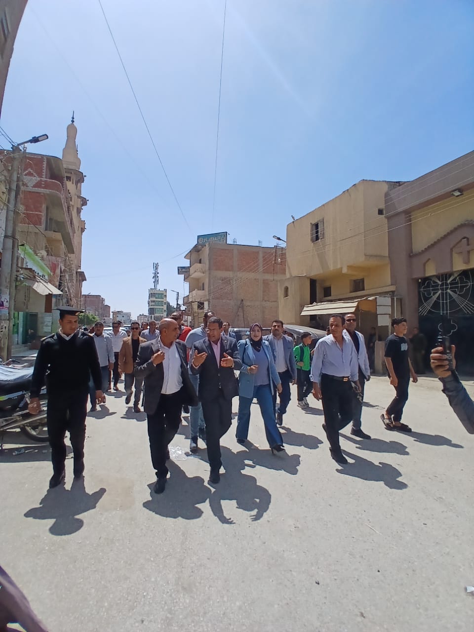 السكرتير المساعد للفيوم يتابع أعمال توريد محصول القمح بصومعة طامية