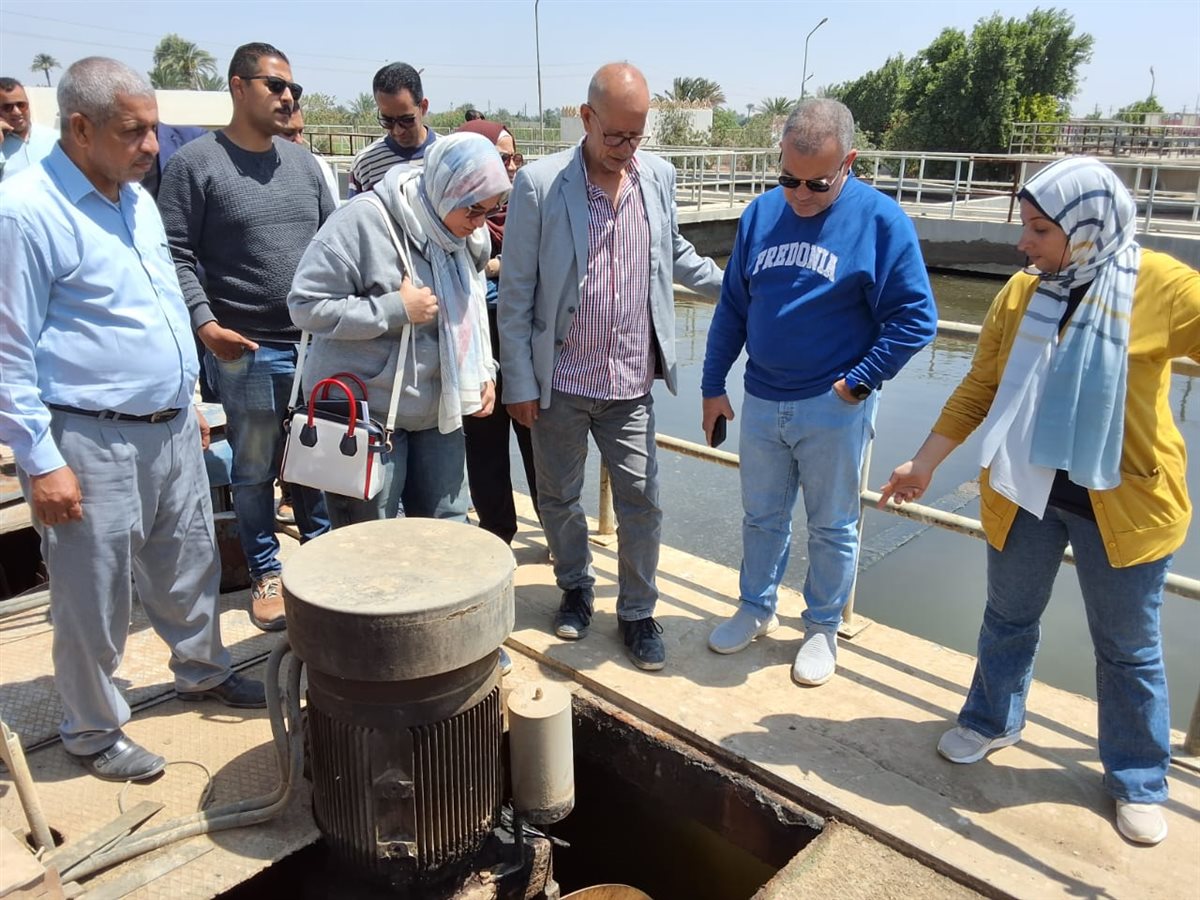 رئيس مياه الفيوم يتفقد محطات معالجة مياه الصرف الصحي بمركز إطسا