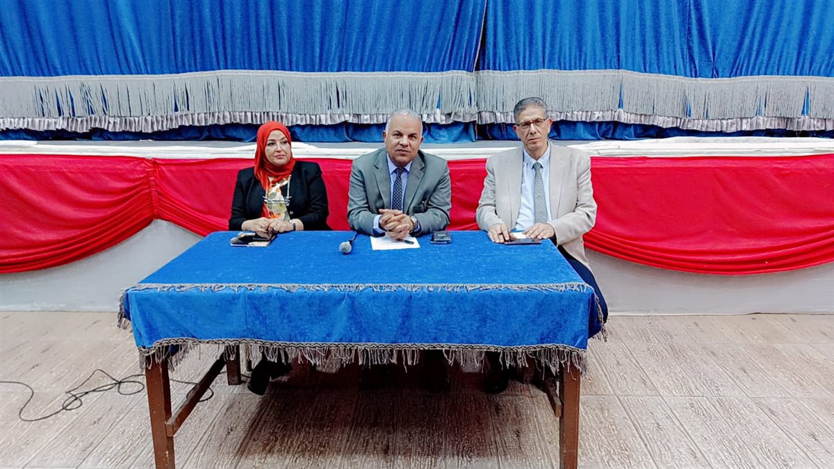 تعليم الفيوم يشدد على رفع نسب دخول طلاب الصف الأول الثانوي على المنصة التعليمية&nbsp;