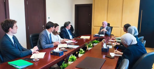 <strong>نائبة وزير الخارجية تستقبل وفد الشؤون الاقتصادية وتطوير الأعمال الدولية بوزارة الخزانة الفرنسية</strong>