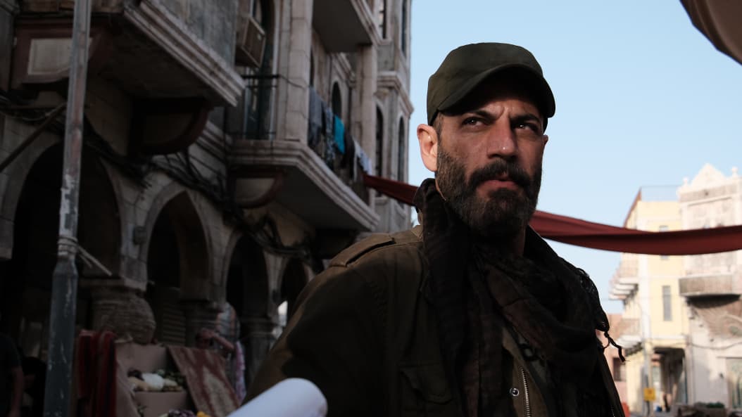 نيقولا معوض في مسلسل Hostage (الرهينة)
