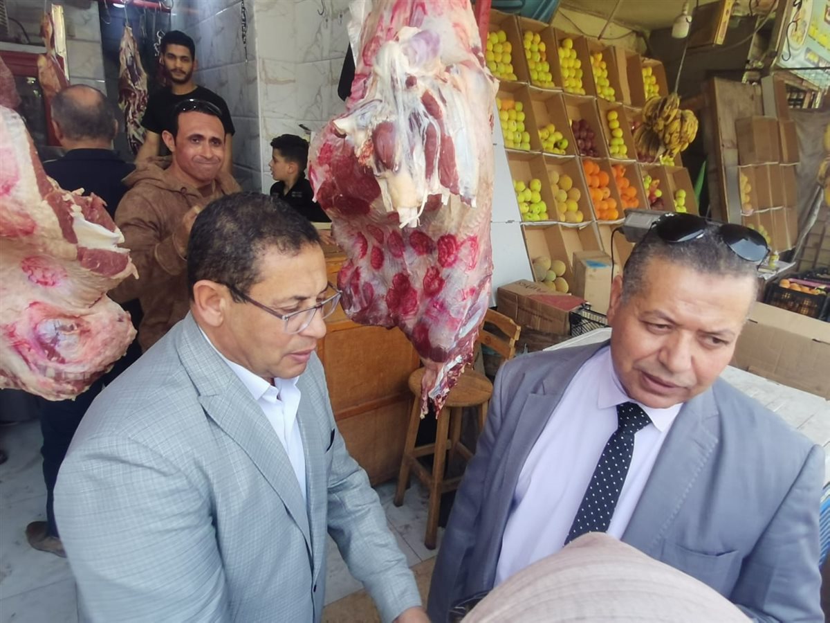 سكرتير عام المساعد يتفقد عدداً من المحال التجارية بأبشواي للتأكد من جودة المعروض من السلع واستقرار الأسعار
