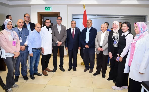 <strong>وزير الخارجية يفتتح حملة للتبرع بالدم بمقر وزارة الخارجية لمستشفى 57357</strong>