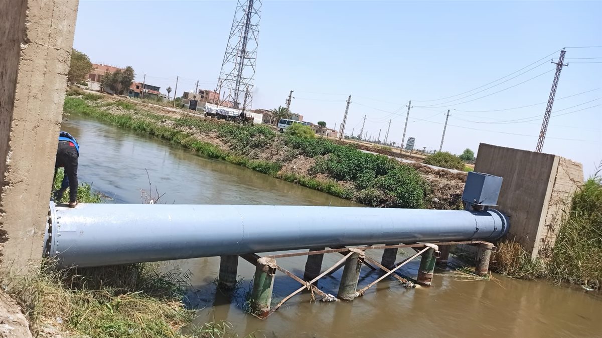 رئيس مياه الفيوم: أعمال دهان لخطوط مياه الشرب الناقلة والعدايات