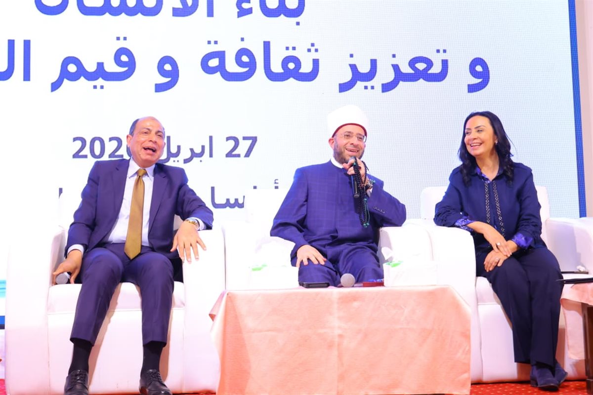 جانب من الندوة