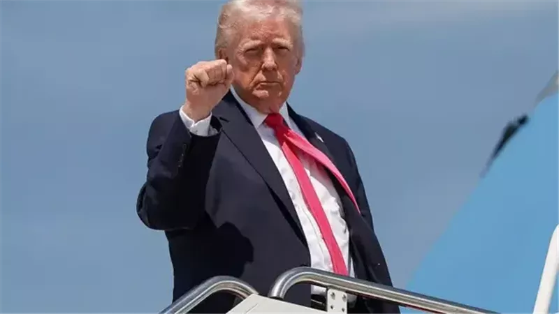 <strong>ترامب</strong>