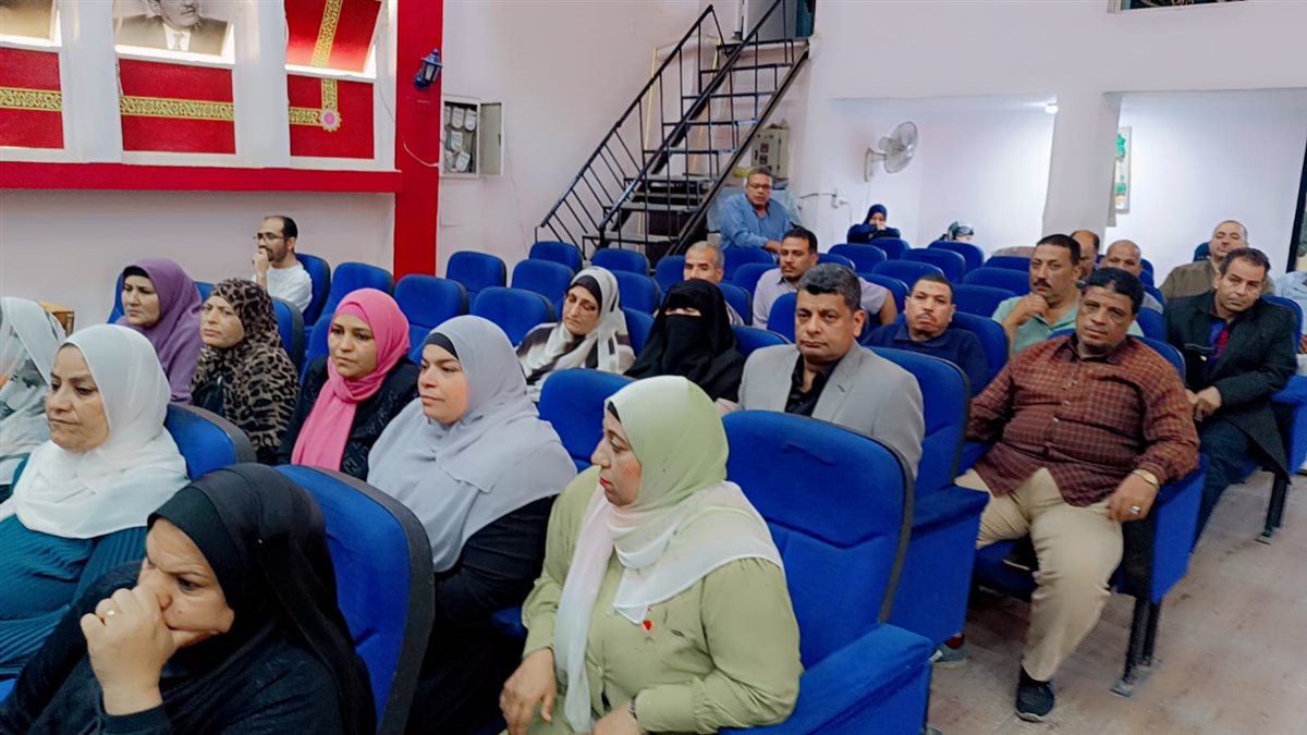 تعليم الفيوم يحتفل بعيد العمال ويكرم عدد من العاملين بالمديرية 2026