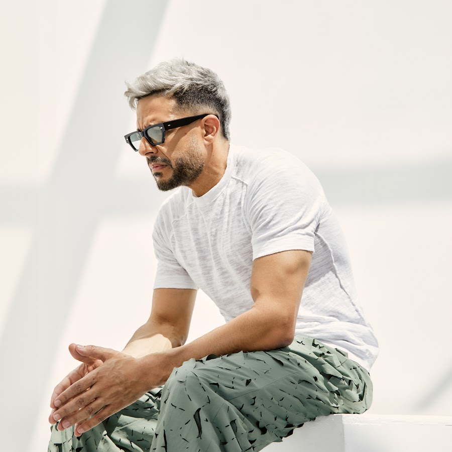 بوستر ألبوم محمد حماقي الأخير