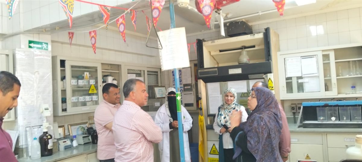 رئيس مياه الفيوم يتفقد قطاع المعامل المركزية ويؤكد: رقابة صارمة لضمان جودة مياه الشرب