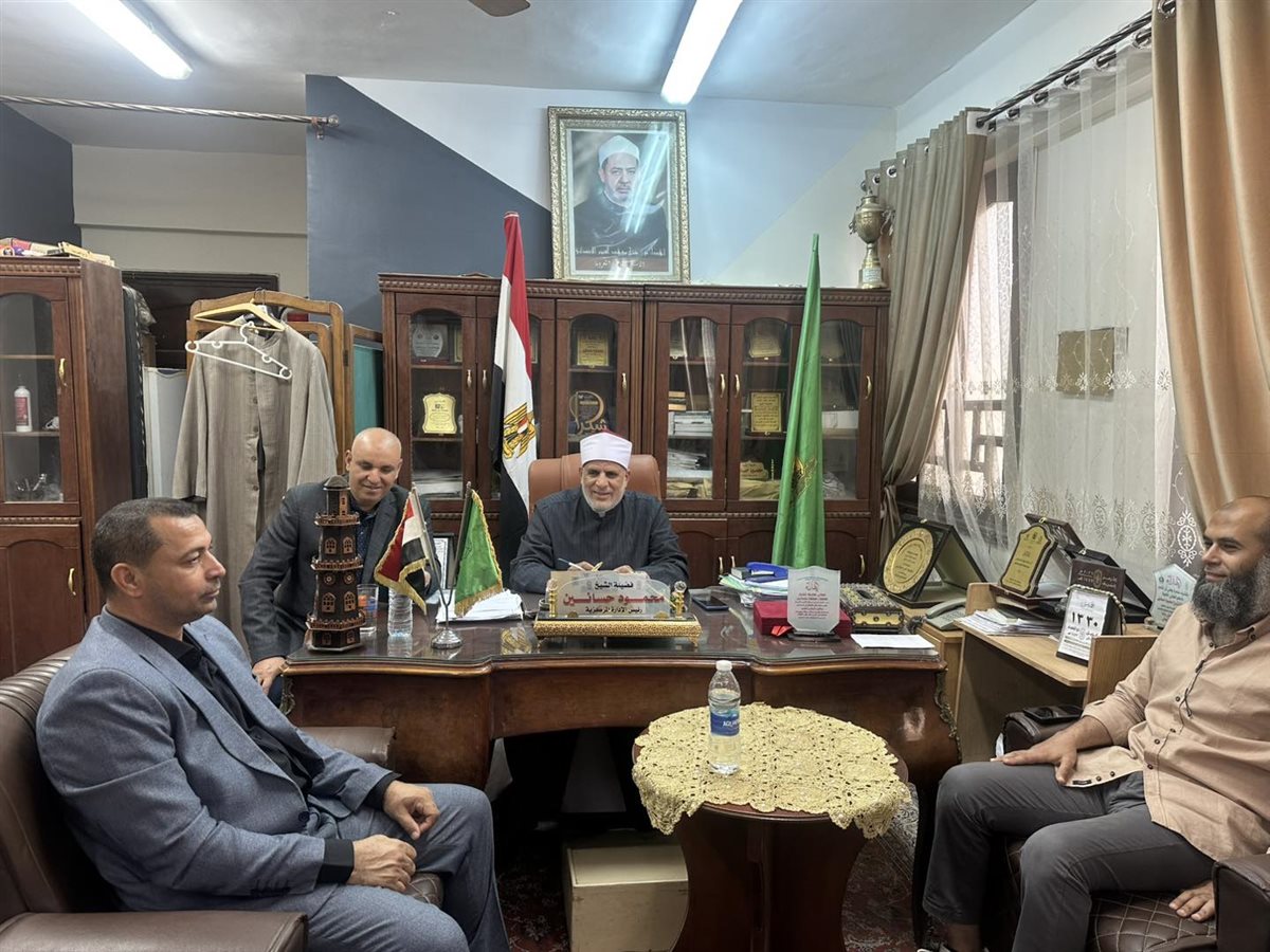 أجتماع موسّع لرئيس منطقة الفيوم الأزهرية لضمان جاهزية المعاهد للعام الدراسي ٢٠٢٦ / ٢٠٢٧