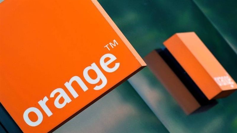 أسعار باقات الإنترنت الأرضي من أورنج وإي آند