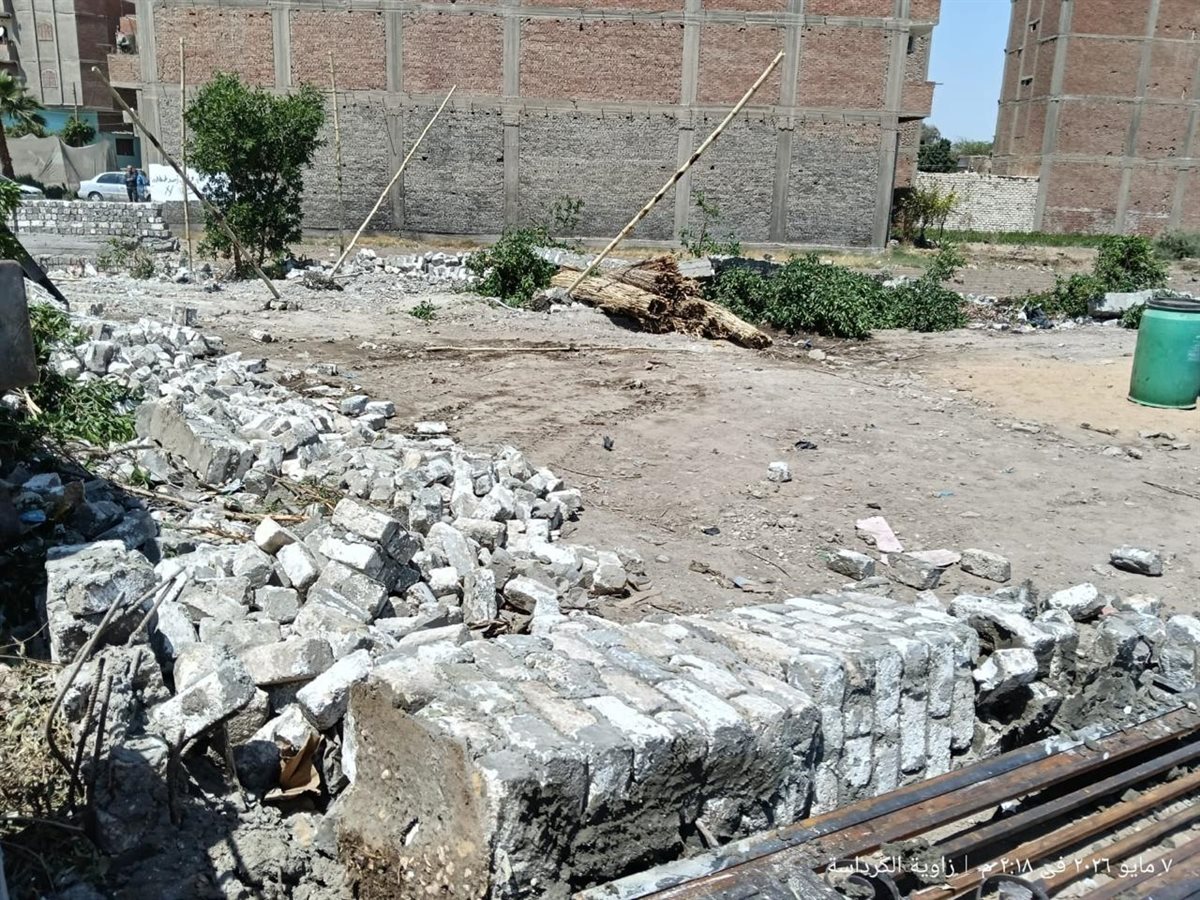 إزالة فورية لـ 3 حالات تعدٍ خارج الحيز العمراني بزاوية الكرادسة