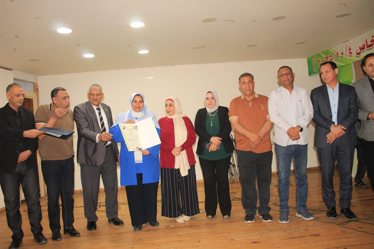 “سواعد تبني الوطن”.. ثقافة الفيوم تحتفي بعيد العمال بفقرات وطنية وفنية كبرى بنادي المحافظة