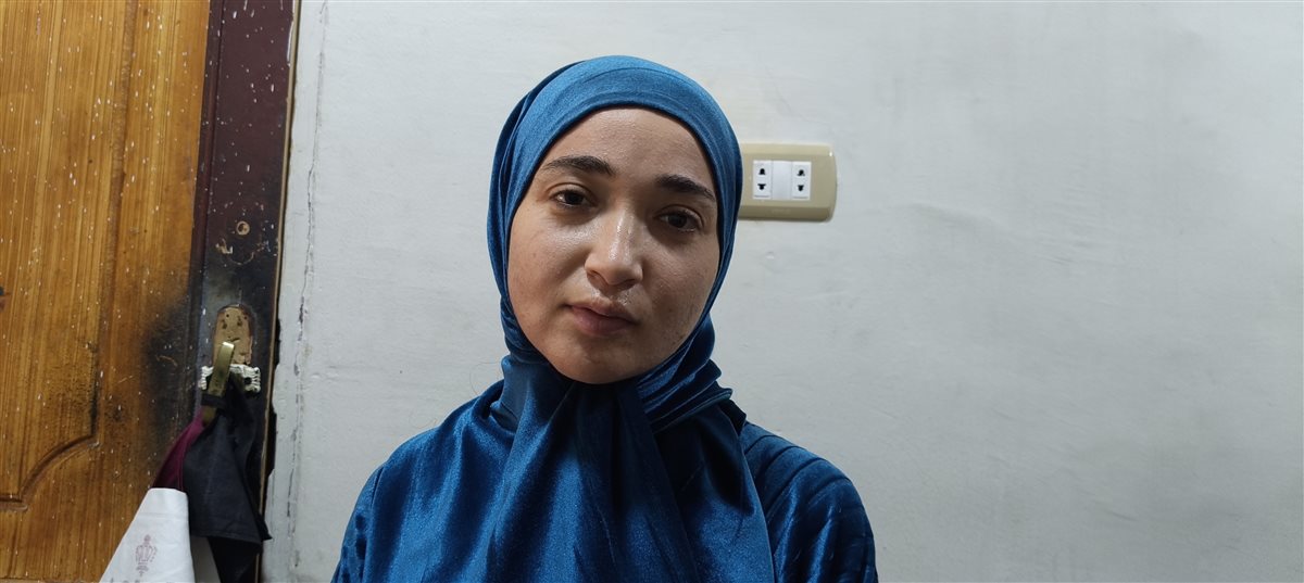 إسراء ضحية تفكك أسري بالفيوم.. تعيش مع جدتها المسنة وتحتاج علاجًا بـ12 ألف جني
