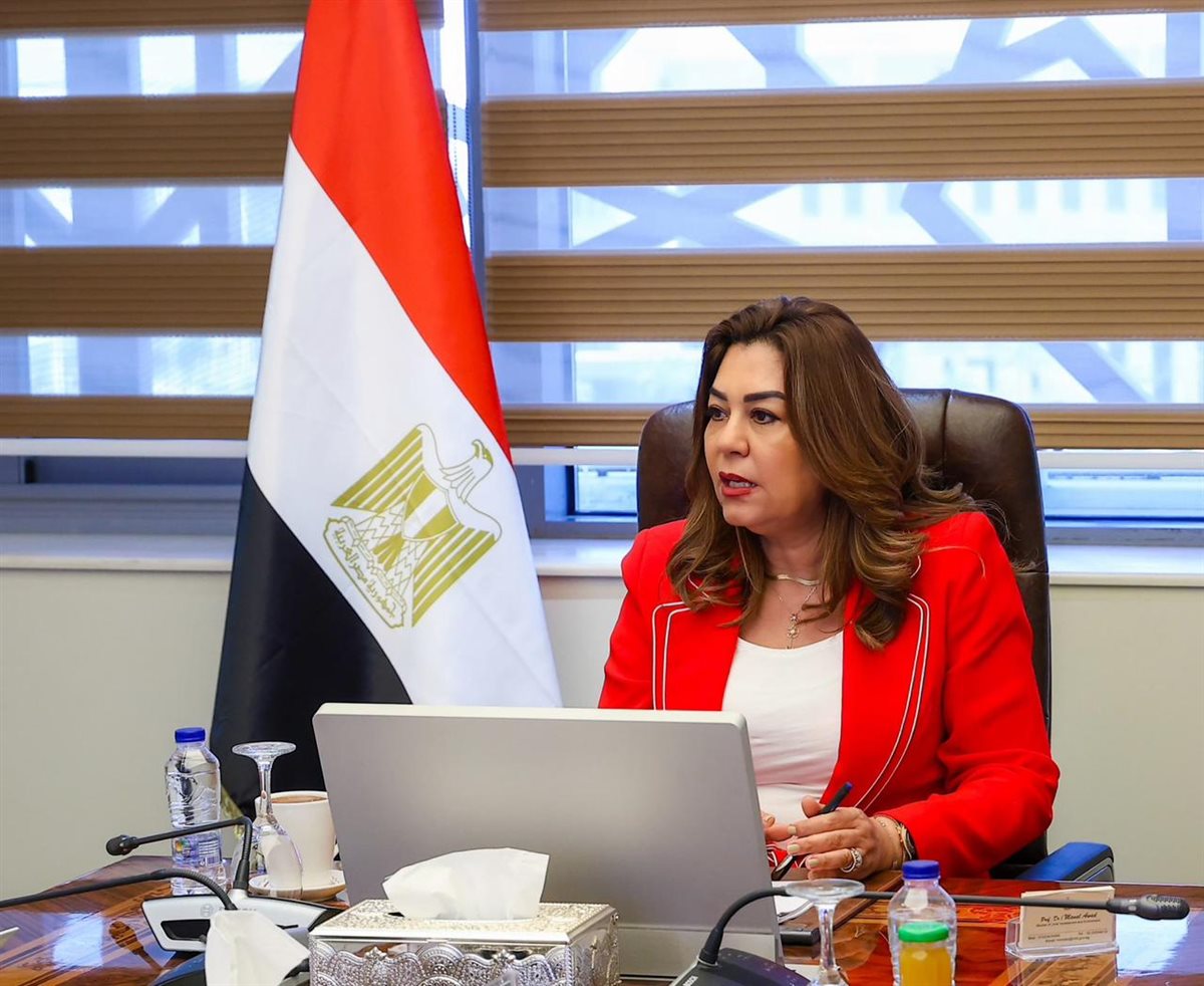 منال عوض