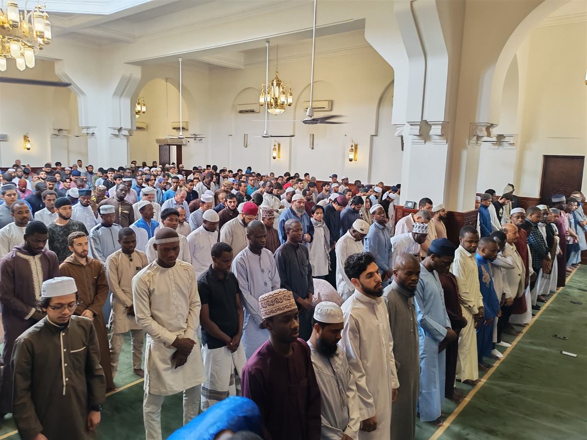 شعائر صلاة الجمعة بمسجد مدينة البعوث