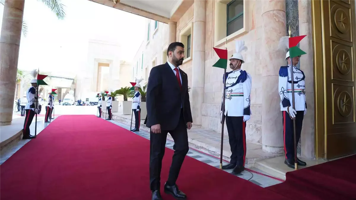 <strong>رئيس الوزراء العراقي علي فالح الزيدي</strong>