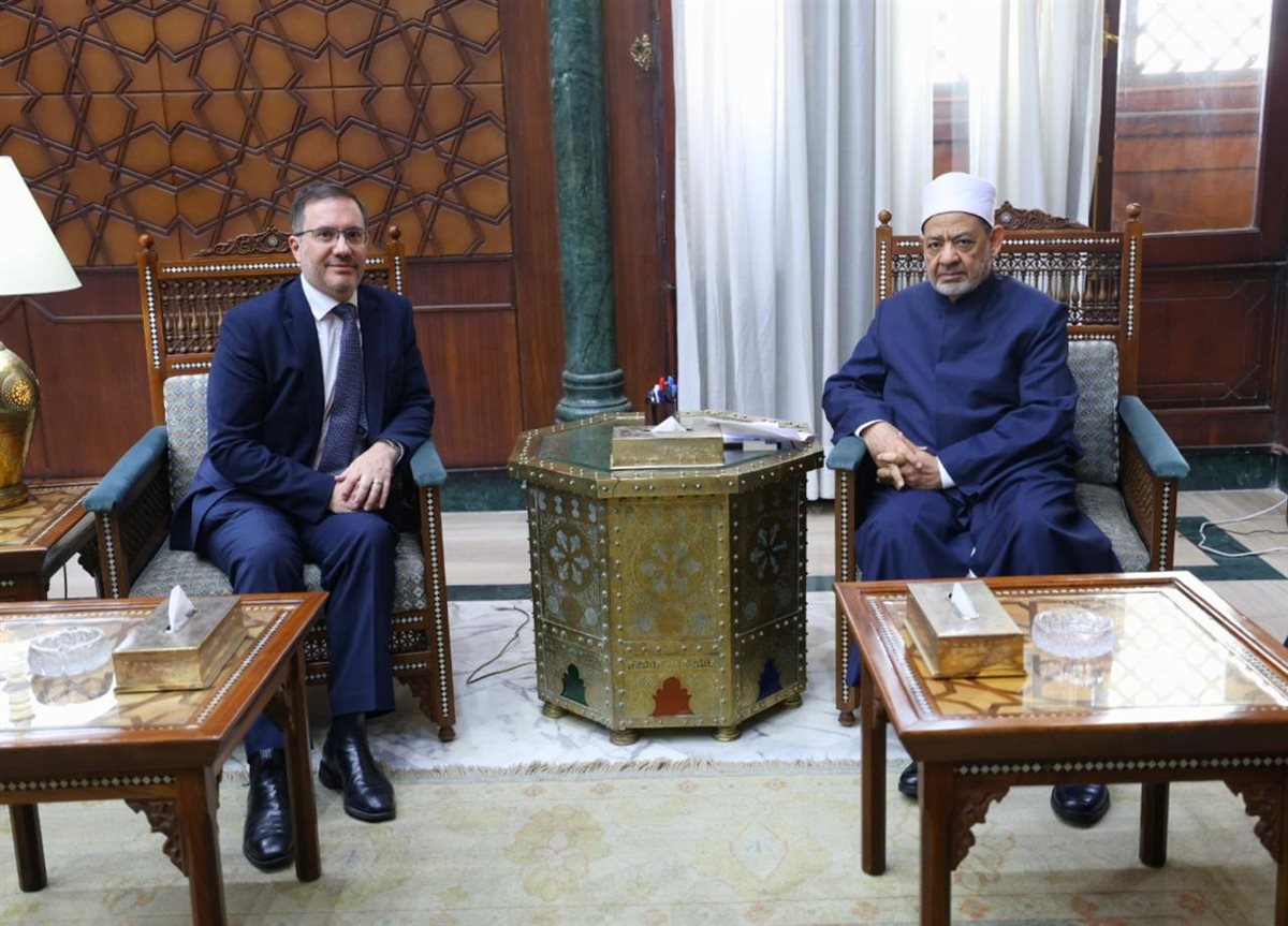شيخ الأزهر والسفير البريطاني بالقاهرة