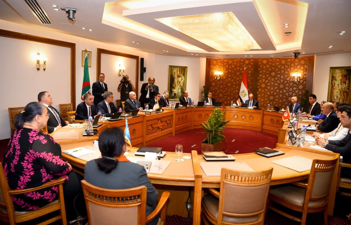 <strong>وزراء خارجية مصر والجزائر وتونس يلتقون المبعوثة الخاصة للسكرتير العام للأمم المتحدة لدى ليبيا</strong>