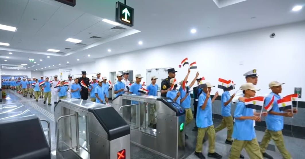 وزارة الداخلية تنظم زيارة لشباب مبادرة 