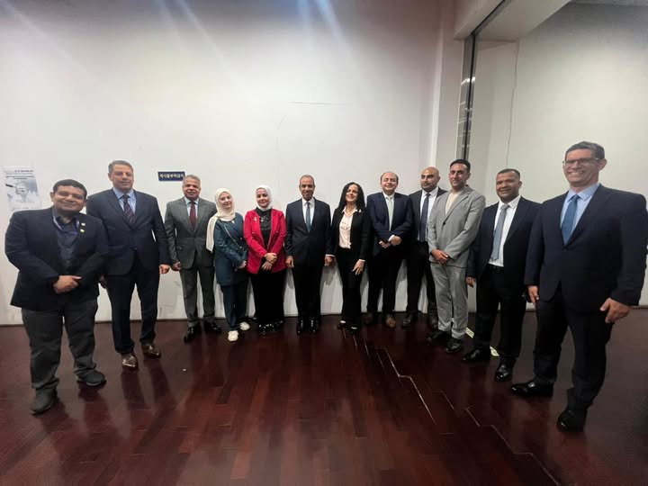 <strong>وزير الخارجية يلتقي بأعضاء الجالية المصرية في كوريا الجنوبية</strong>