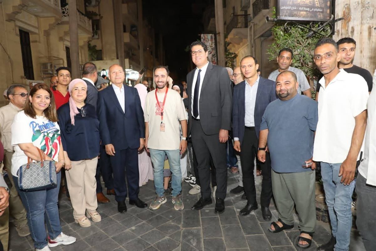جانب من جولة المحافظ في وسط البلد