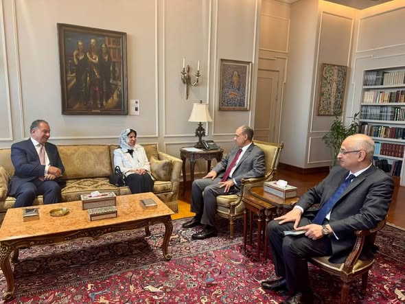 <strong>وزير الخارجية يستقبل المديرة التنفيذية لمنظمة تنمية المرأة التابعة لمنظمة التعاون الإسلامي</strong>