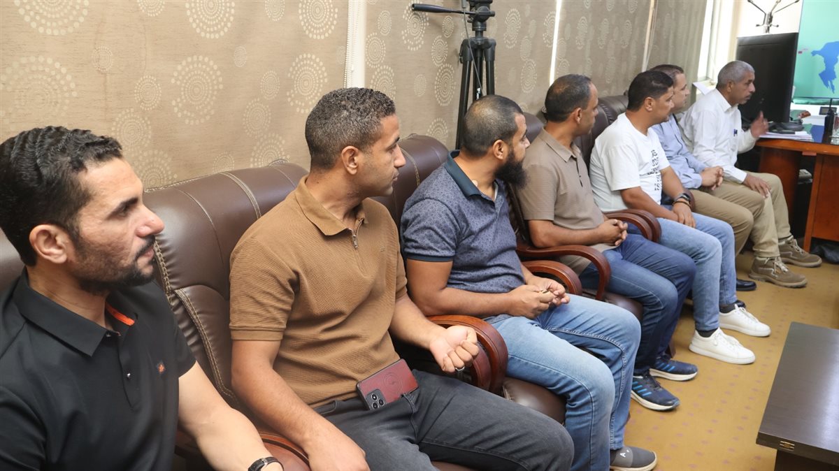 رئيس مياه الفيوم يكرم فريق الصرف الصحي بالمنطقة الجنوبية بإبشواي والإدارة العامة للرقابة والمتابعة تقديراً لجهودهم المتميزة