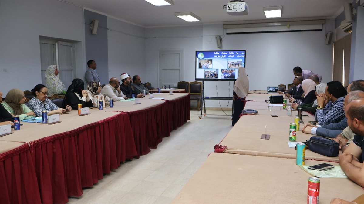 «سعيد»: تدخلات فنية وموازنات بالشبكات لضمان وصول المياه للمناطق الساخنة لحين دخول المشروعات الجديدة الخدمة