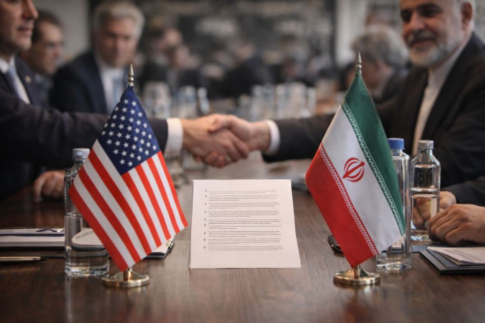 <strong>إيران والولايات المتحدة</strong>