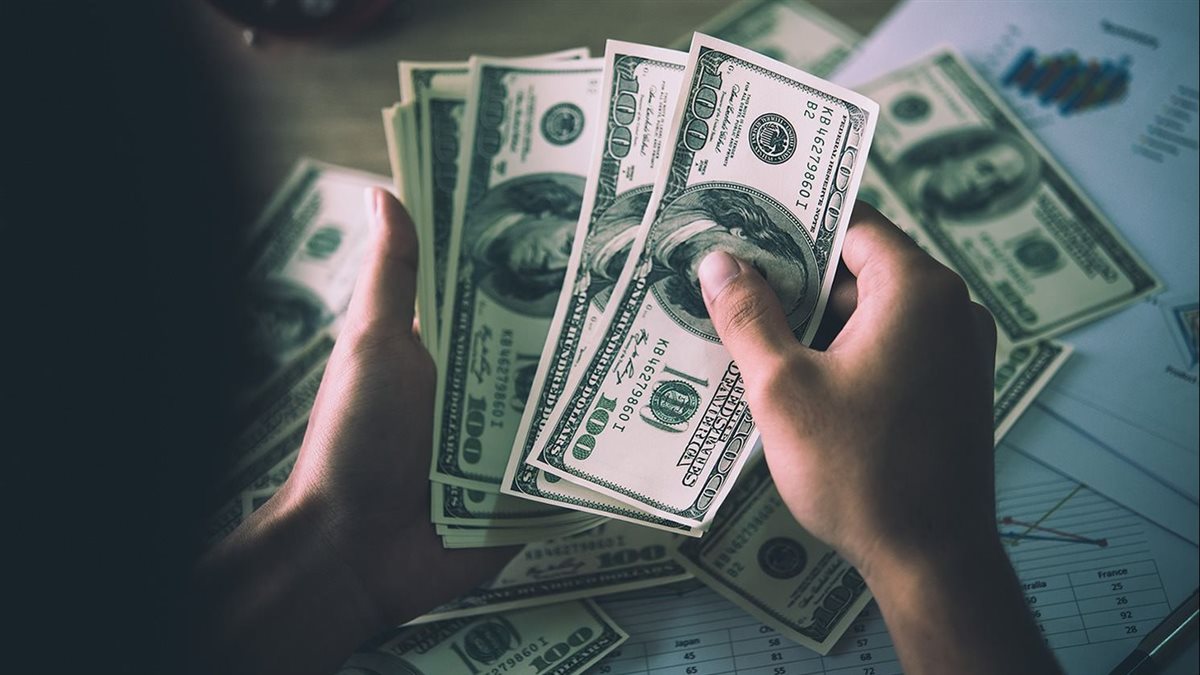 سعر الدولار اليوم&nbsp;