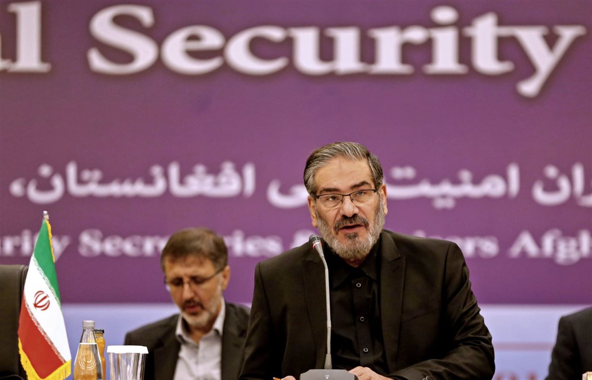 <strong>علي شمخاني</strong>