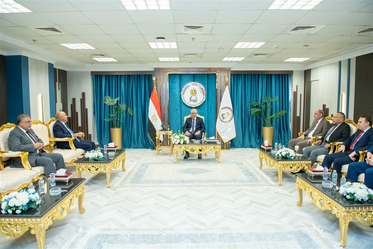 جانب من مراسم التوقيع