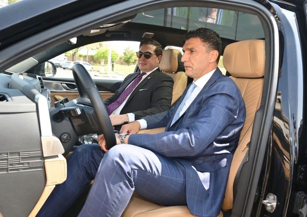 وزير الصناعة