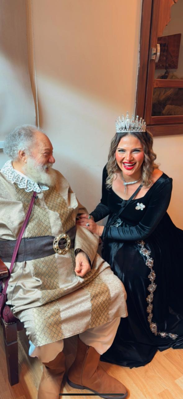 الفنانة إيمان رجائي