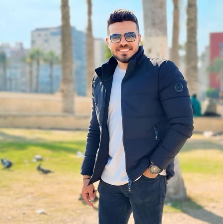 الشاب أحمد العربي