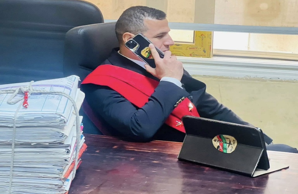 استشاري نفسي لـ