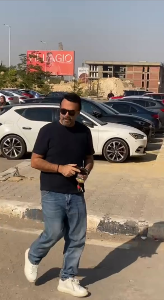جنازة زوجة المؤلف أيمن سلامة